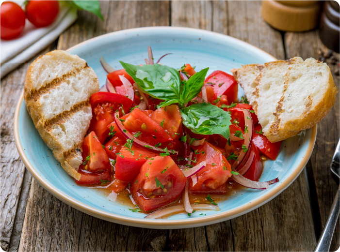 https://funky-de.otelimo.com/wp-content/uploads/2023/05/Tomato-onion-salad.png